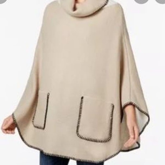 NWOT Steve Madden‎ Women's Beige Funnel Neck Poncho. Size OSFM - Picture 1 of 8